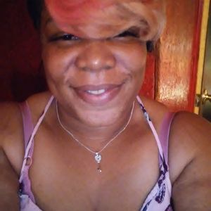 Meet your Posher, Danyelle